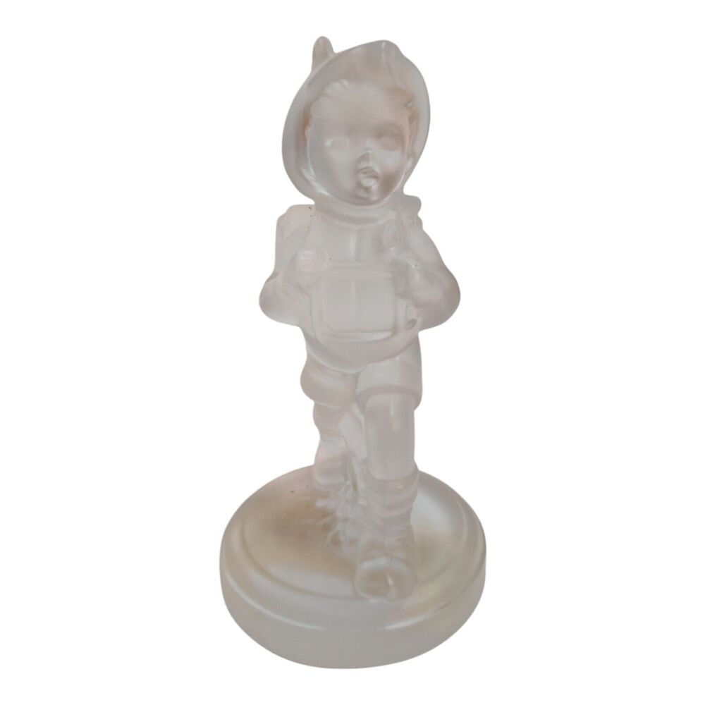Vintage 3.5 Inch TMK6 Goebel Hummel Crystal Figurine - School Boy #8747 OrigBox